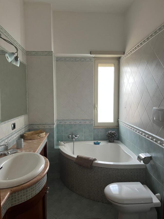 Attico Con Terrazza In Via Dei Traghetti Apartment Lido di Ostia Exterior photo